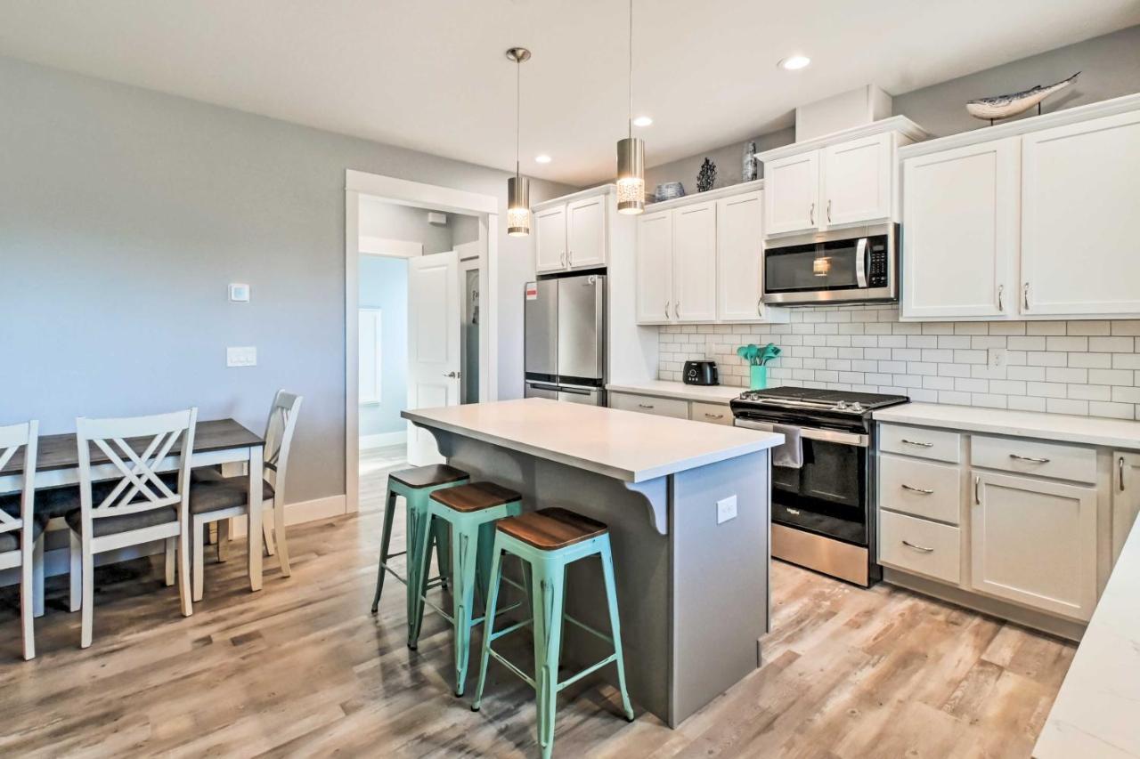 Ocean Shores Getaway With Fireplace And Hot Tub! Esterno foto