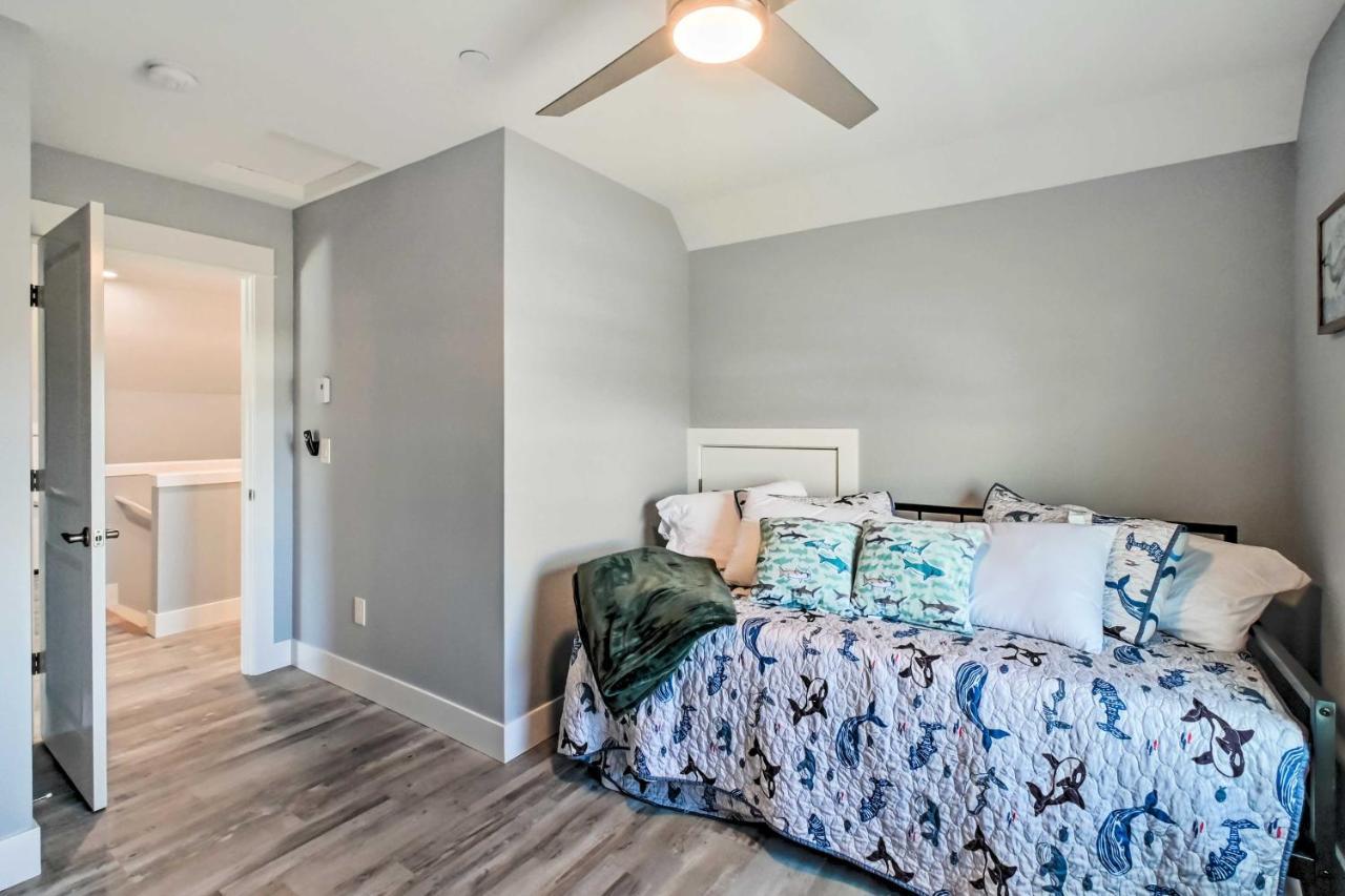 Ocean Shores Getaway With Fireplace And Hot Tub! Esterno foto